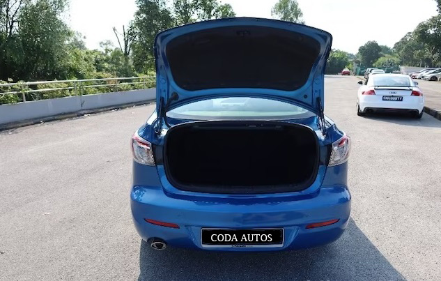 MAZDA MAZDA3